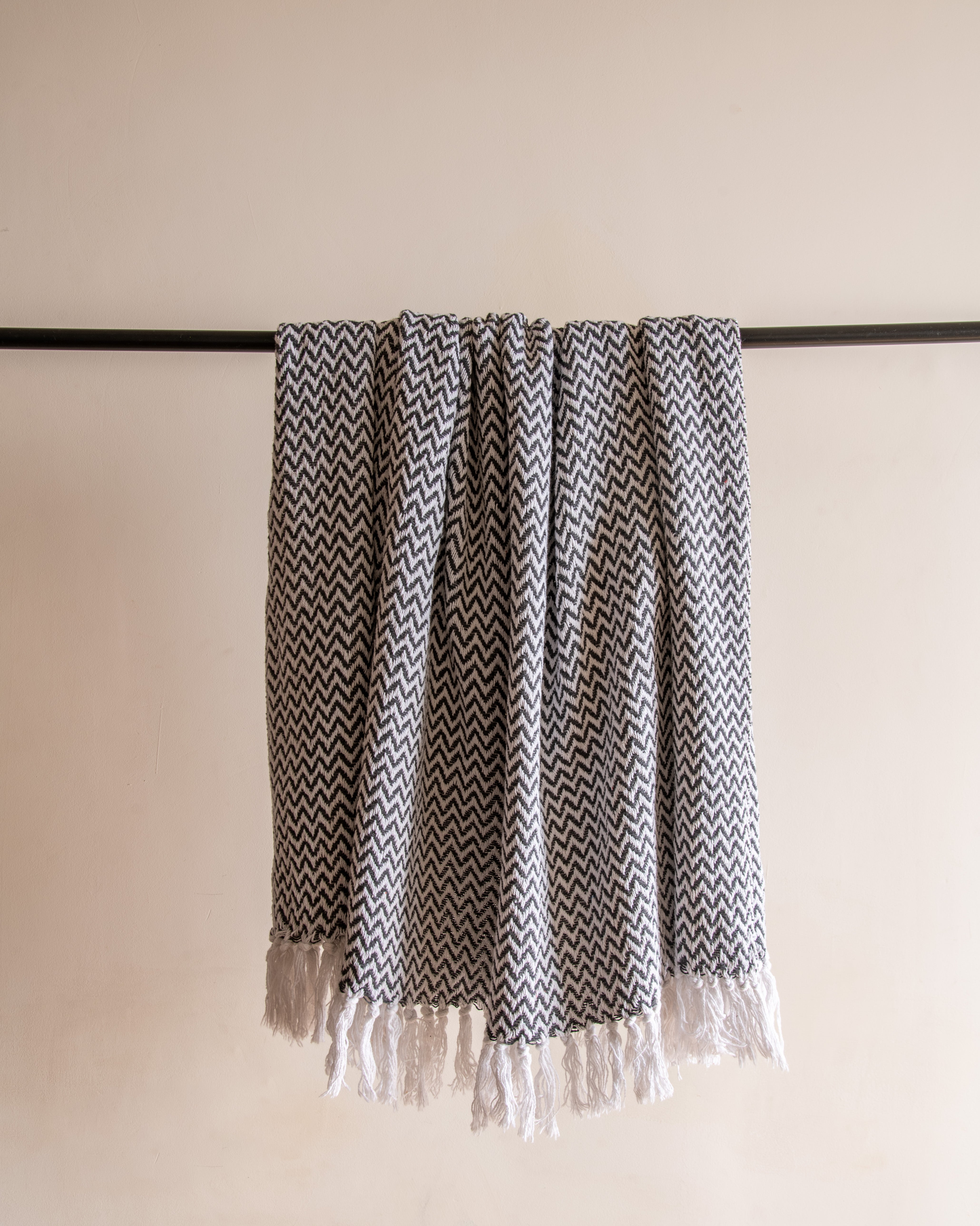 White & Black Criss Cross Woven Throw